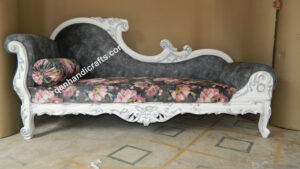 Royal French Style Hand-Carved Chaise Lounge