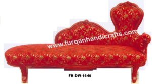 Royal Victorian Upholstered Chaise Lounge Sofa